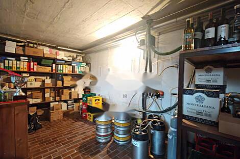 Бежиград, коммерческое помещение: 12