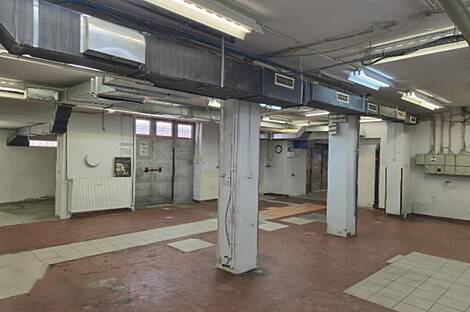 Магазин в центральной части города: 8