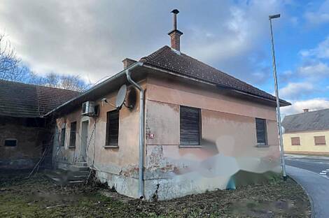 Брезовци, дом: 7