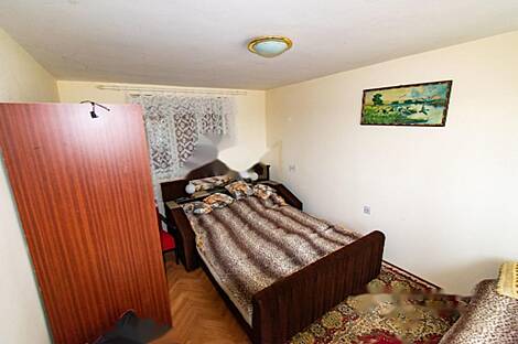 Жилище, Юршинци: 16