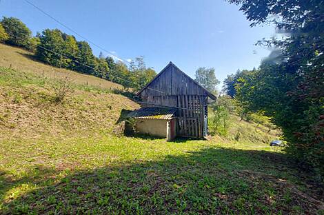 Особняк, Златече, У Новой Церкви: 9