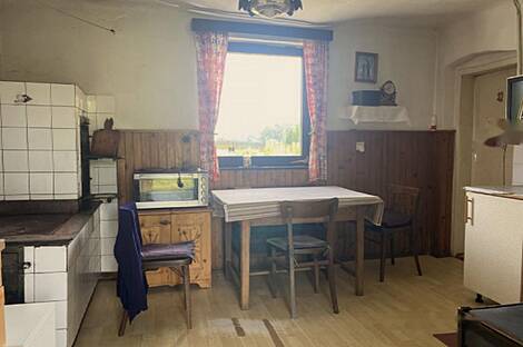 Здание, Лопершицы, окрестности Орможа: 3