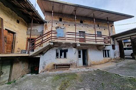 Квартира с террасой Тубле при Комне: 1