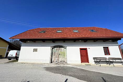 Здание в Храсте об Бистрице: 17