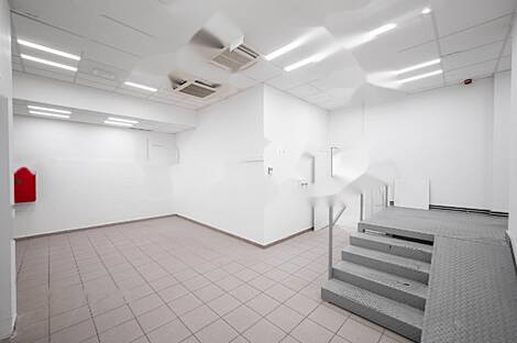 Магазин в центральной части города: 10