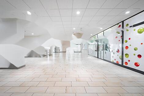 Магазин в центральной части города: 14