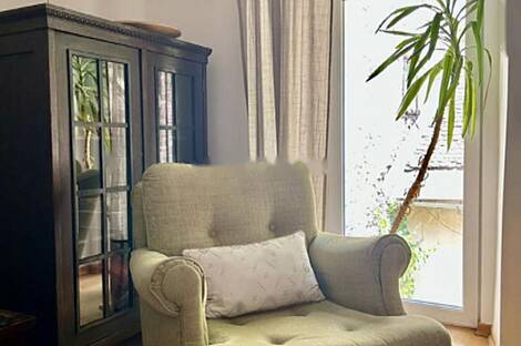 Центральное расположение, квартира с более чем пятью комнатами: 16