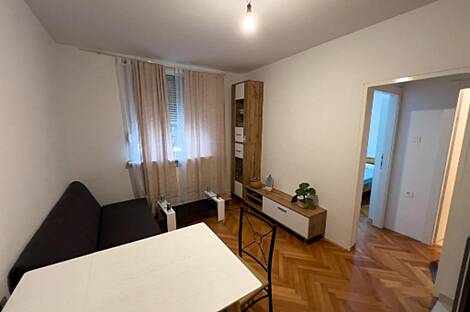 Квартира с четырьмя комнатами в ЛЮБ. МОШТЕ.: 8