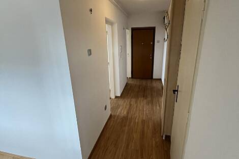 Квартира с тремя комнатами в Мосте: 2