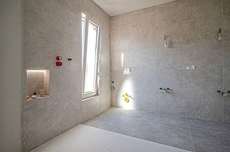 Здание на Новый Копер: 7