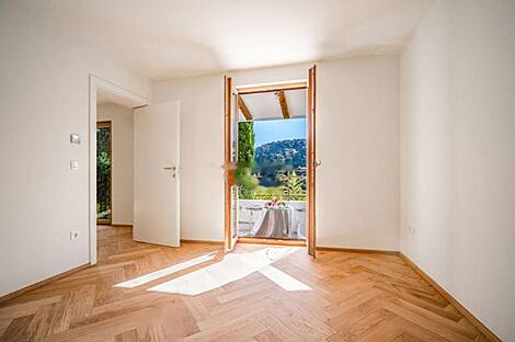 Здание на Новый Копер: 8