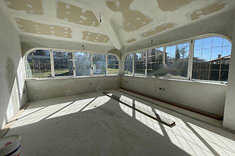 Дом в Чежарьи, откуда открывается вид на море.: 1