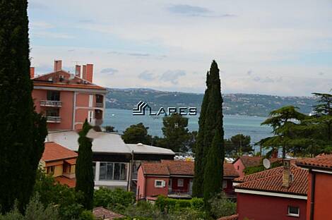 Дом в Копере, недалеко от пляжа.: 7