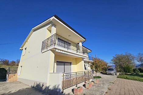 Дом Новый Изола с двумя этажами: 1