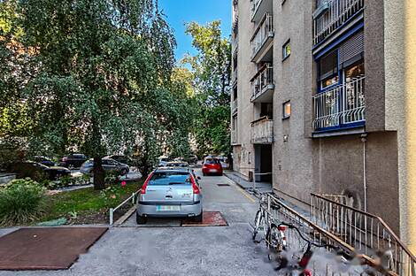 Трехкомнатная квартира, расположена в центре Любляны.: 16