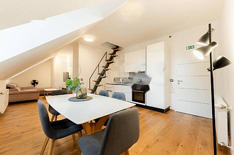 Квартира с тремя комнатами в центральной части города: 4