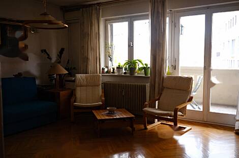 Апартаменты с тремя комнатами в центральной части города: 3