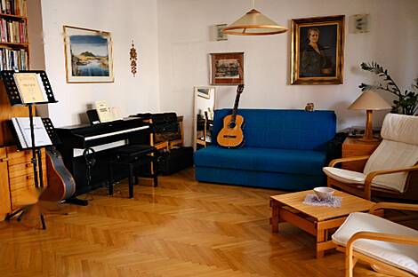 Апартаменты с тремя комнатами в центральной части города: 4