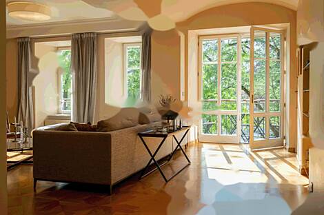 Четырехкомнатная квартира в центре.: 1