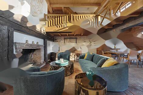 Апартаменты из пяти комнат в центральной части города.: 1