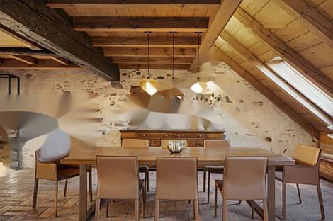 Апартаменты из пяти комнат в центральной части города.: 5