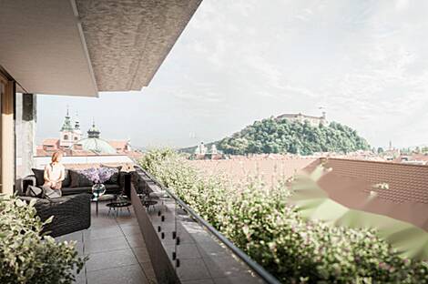 Трехкомнатная квартира в центре: 1