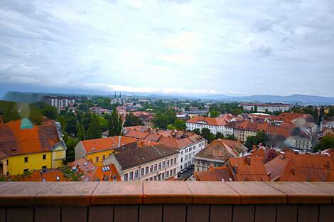 Многокомнатная квартира в центре, более 5 комнат: 6