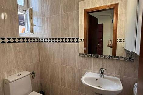 Дом с 5 и более комнатами в центре: 2