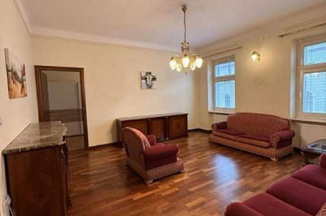 Дом с 5 и более комнатами в центре: 5