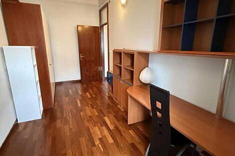 Дом с 5 и более комнатами в центре: 6