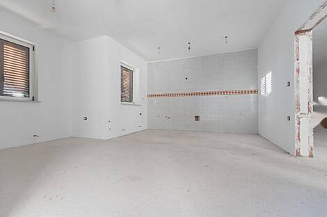 У моря стоит дом Чежарьи: 4