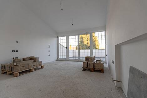 У моря стоит дом Чежарьи: 10