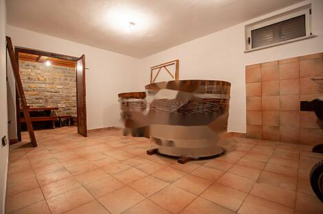 У моря стоит дом Чежарьи: 12