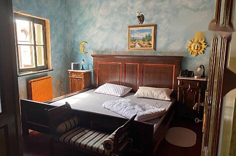 Дом в два этажа, расположенный на улице Гарибальди: 5