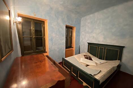 Дом в два этажа, расположенный на улице Гарибальди: 13