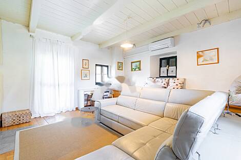 Дом, Комен: 4