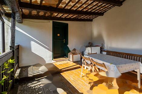 Дом, Комен: 16