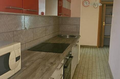 Люция приобрела новое жильё с четырьмя комнатами.: 5