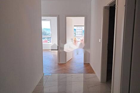 Квартира в Шмарье с тремя комнатами: 4