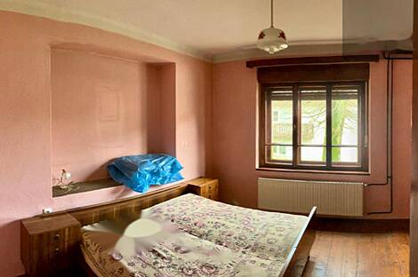 Жилище, Черни Врх: 10