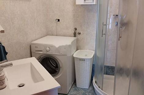 Пиран, дом.: 12