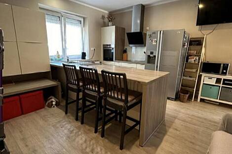 Дом, Вич, Любляна.: 4