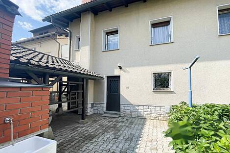 Дом, Вич, Любляна: 20