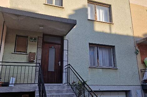 ЛЮБЛЯНА ВИЧ — дом с террасой: 1