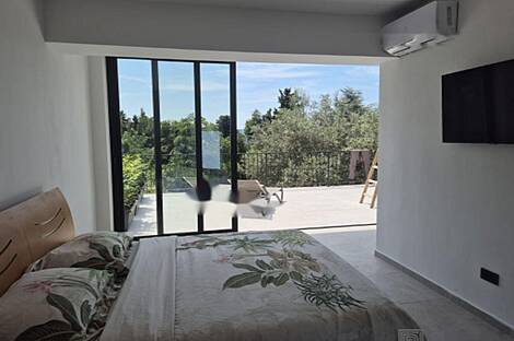 Дом в Новом Портороже имеет два этажа: 6