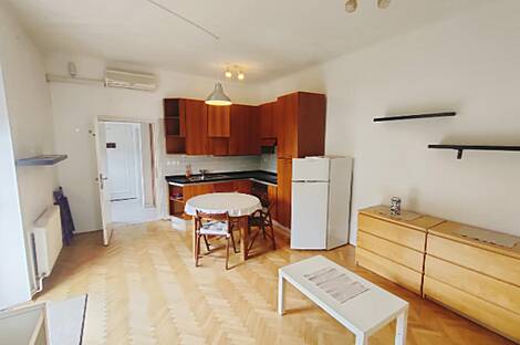 Квартира с двумя комнатами в Нетяжине: 1