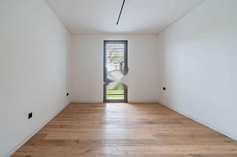 Четырехкомнатная квартира в районе Бежиград, Любляна: 13