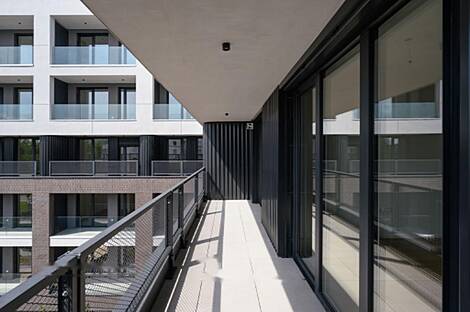 Квартира с четырьмя комнатами в Бежиграде: 4