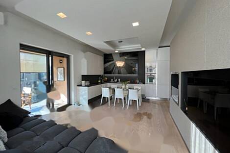 Элитная квартира в районе Безиград: 1