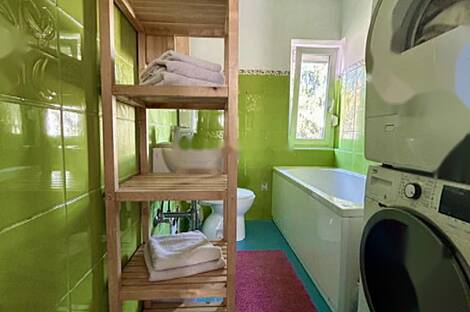 Апартаменты с четырьмя комнатами: 9